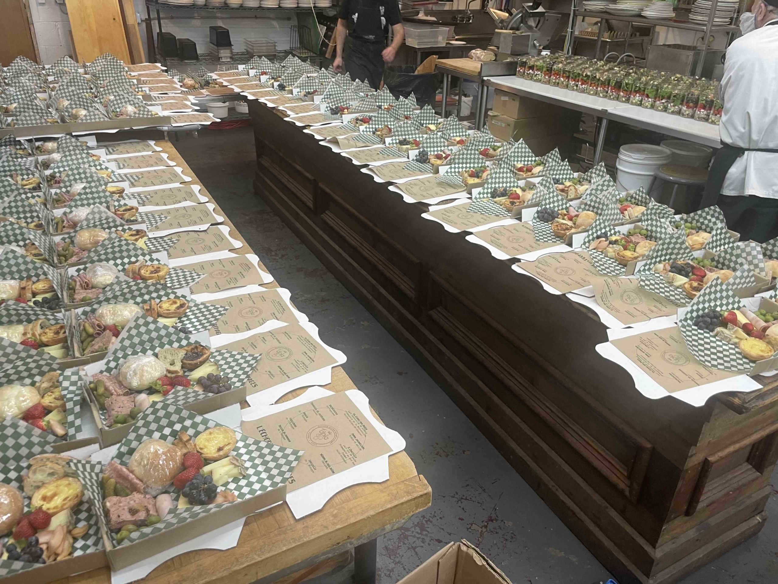 boîtes fromages charcuteries